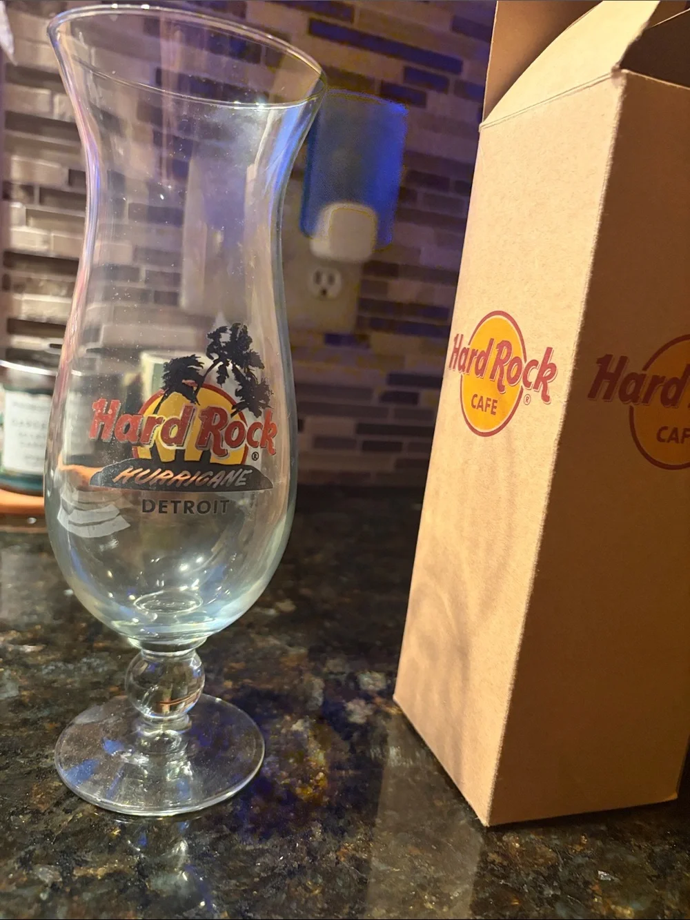 HARD ROCK Café HURRICANE Glass Detroit Original Box 9-1/4